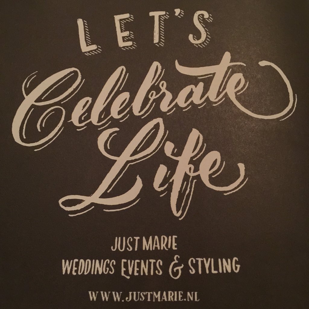 justmarieworld's tweet photo. Leuk! Het krijtbordschrift van @chalkboard is binnen! Mét Just Marie (@justmarieworld) erin! Aan de slag! https://t.co/K8sE7w9UTp