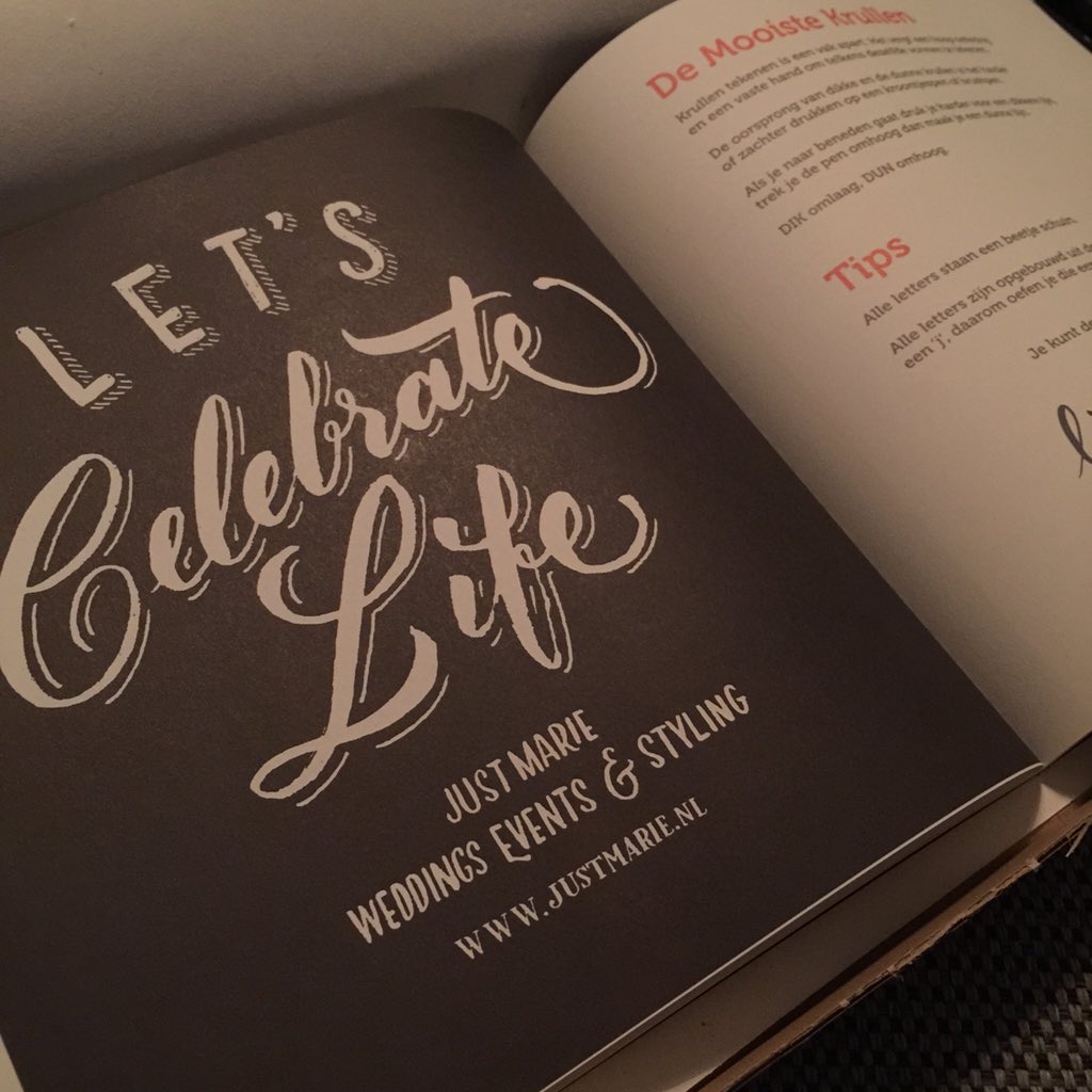 justmarieworld's tweet photo. Leuk! Het krijtbordschrift van @chalkboard is binnen! Mét Just Marie (@justmarieworld) erin! Aan de slag! https://t.co/K8sE7w9UTp