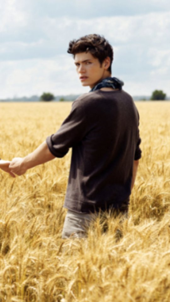 SE BUSCA:
➡CARTER WEST⬅
¿Un RT para difundir?
⏩Fav si estas interesado.