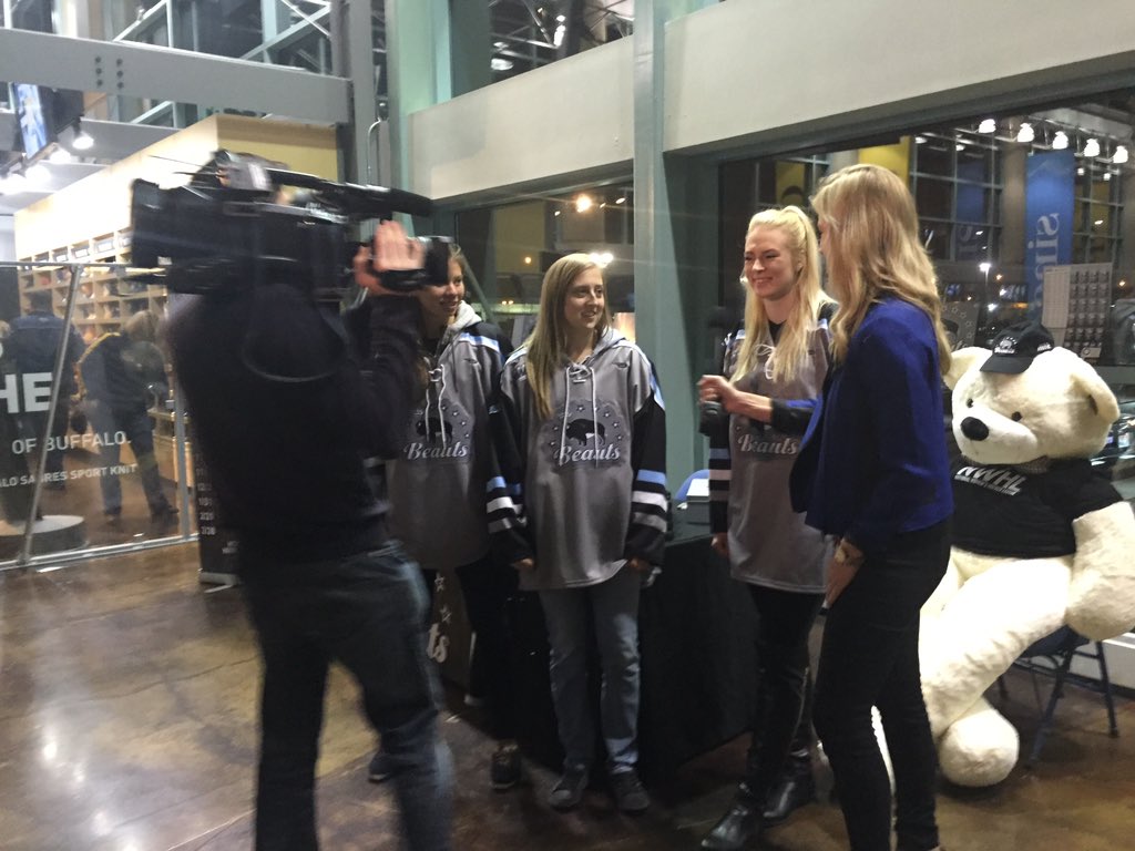 BuffaloBeauts's tweet photo. Look for us on the Jumbotron! #buffalofamous https://t.co/CuWfVWUvrt