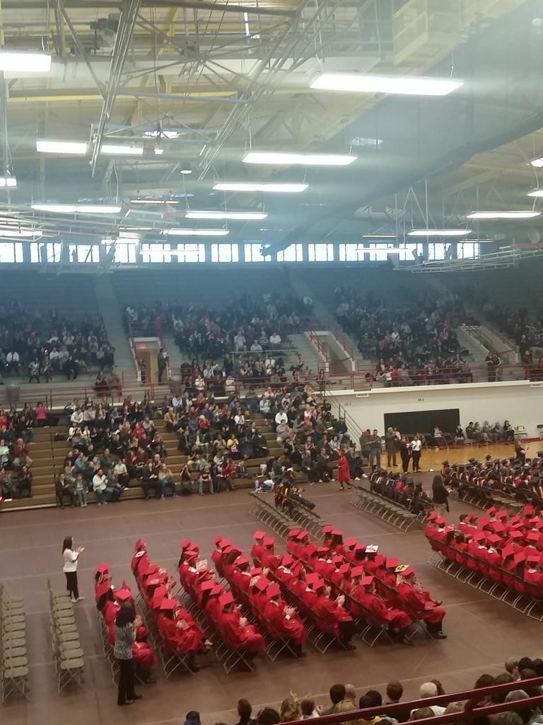 karly2424's tweet photo. Congrats @UNM_Anderson BBA students #unmgrad15 #MakeHistoryASM https://t.co/7mE1vQ0IXm
