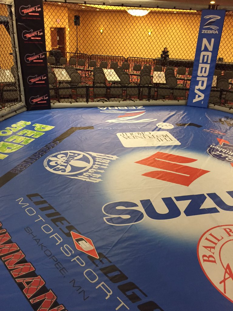 ignitefights's tweet photo. The calm before the storm. #ATT7 https://t.co/MFxhk10MCs