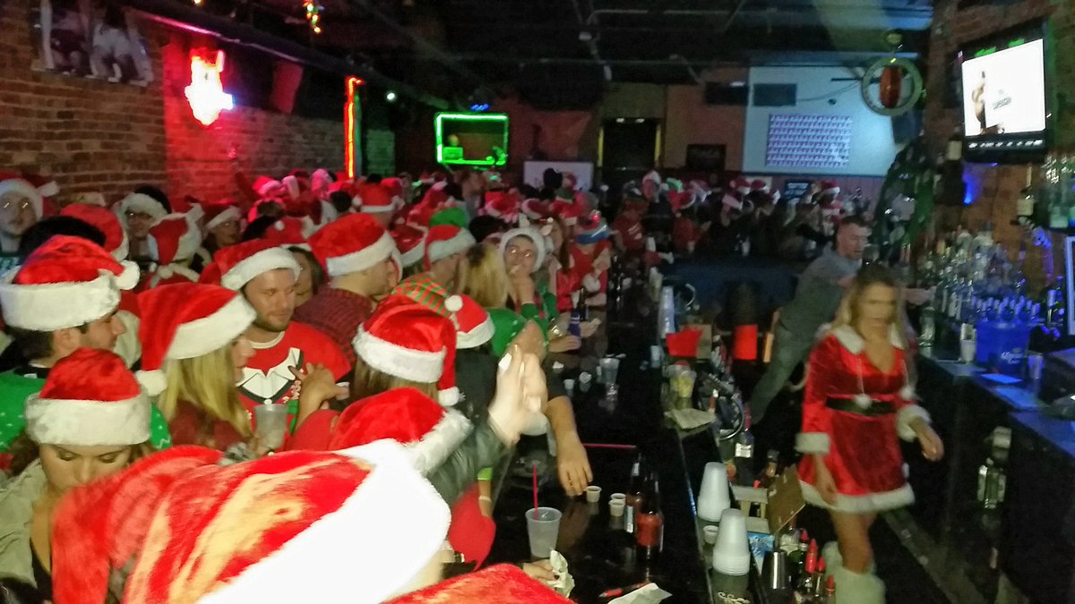bflo1966's tweet photo. @SantaConBuffalo Amazing afternoon https://t.co/2x0PSkbAl7