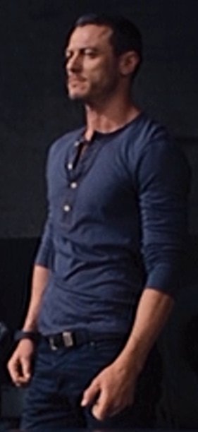 Owen Shaw #parody (@mercenaryshaw) on Twitter photo 