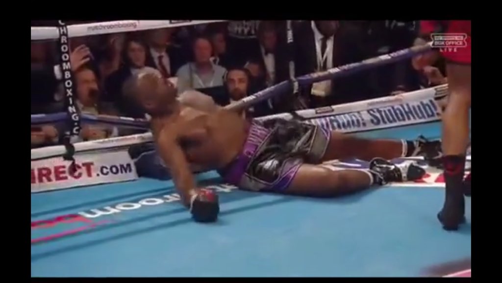TaffyJames's tweet image. And sleep! #outboxed #outclassed #outforthecount #niteniteWhyte