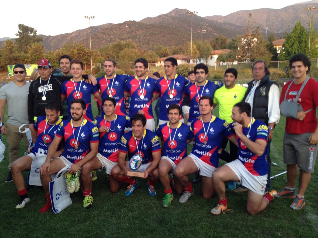 Rugbiers_'s tweet photo. #SevenUC Felicitaciones @rugby_stade Campeón de la Copa de Oro @RevistaRugbiers https://t.co/SYdtIW2vXx
