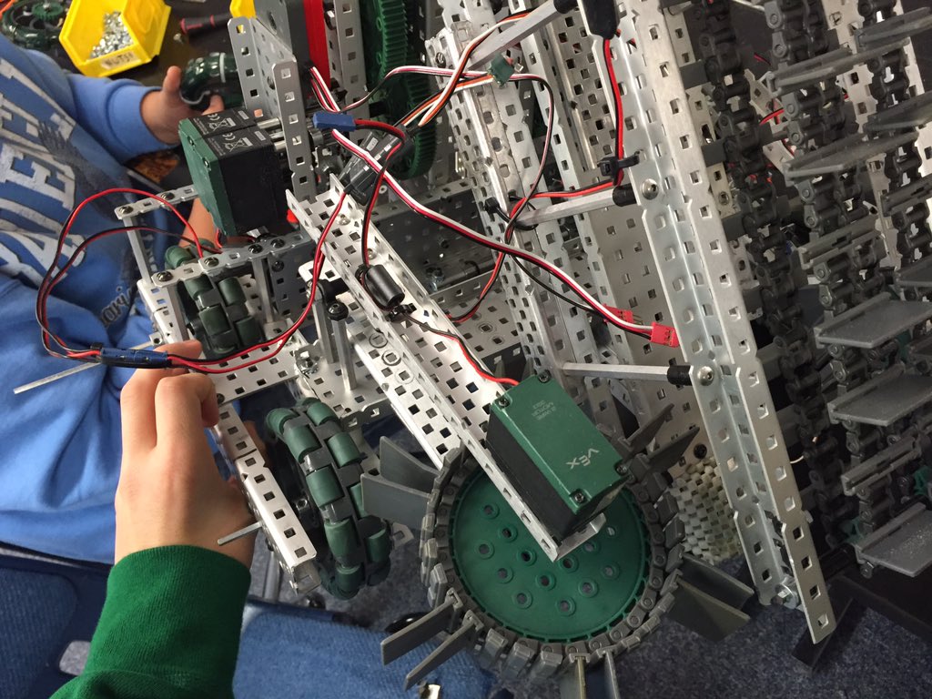 MNRobotics tweet media