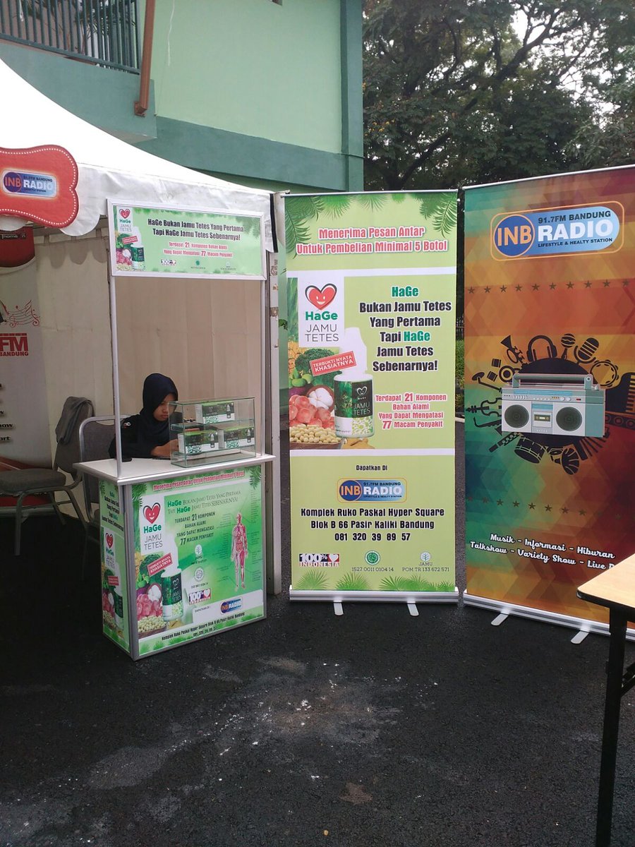 Crew OBVan kita nih di HARRIS DAY 2015 ada stand Jamu Tetes HaGe di Wisma Pussenif TNI AD .