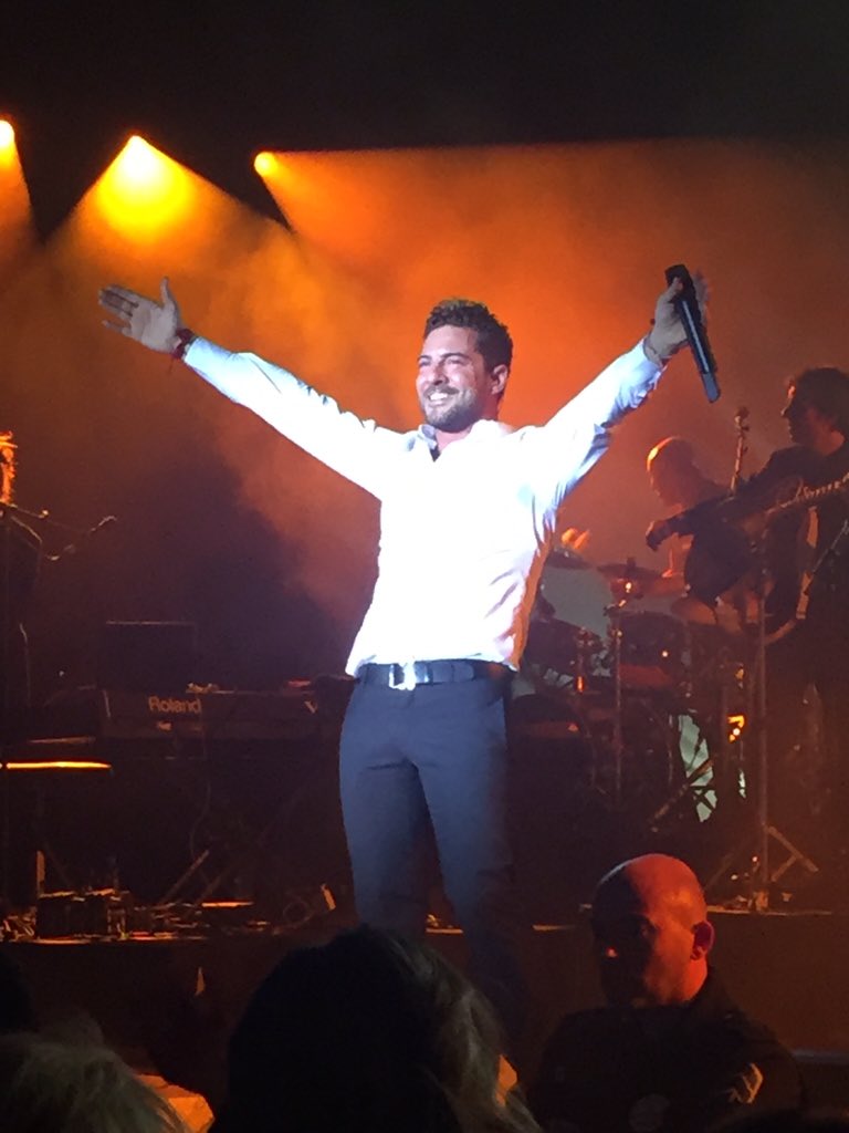 inesasb's tweet photo. Gracias @davidbisbal por un concierto tan extraordinario 😘 https://t.co/IRIJ6PNjAP