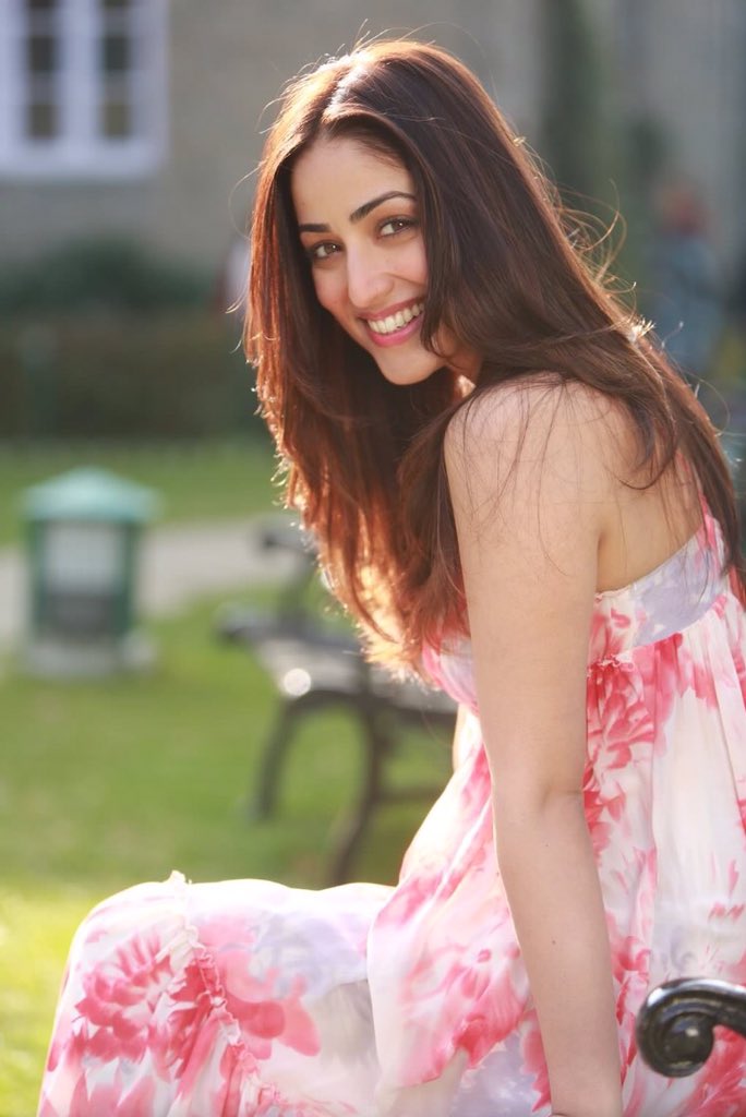 Yami Gautam: The Mesmerizing Beauty of Indian Cinema 