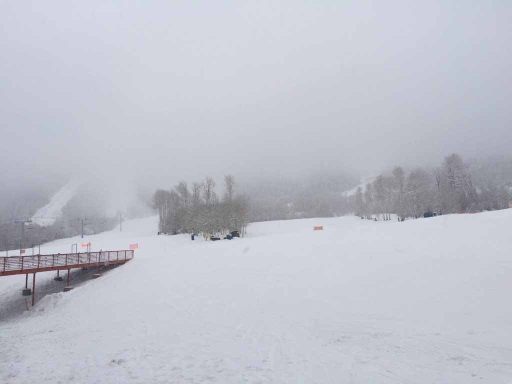 SkiPowderhorn's tweet photo. Closed it down for the day- we got snow ALL DAY today! Ready for Community Day tomorrow and fresh powder! #Cowx https://t.co/8wf5KlwQv0