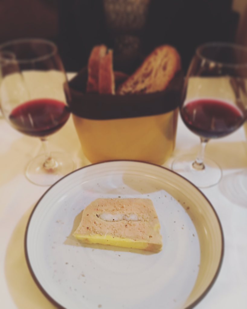 ZachDuBoisMusic's tweet photo. You never forget your first time... I fell in love tonight. With foie gras. 😍😍😍 #Paris #FoieGras #Pramil https://t.co/ok8DYTZu0l