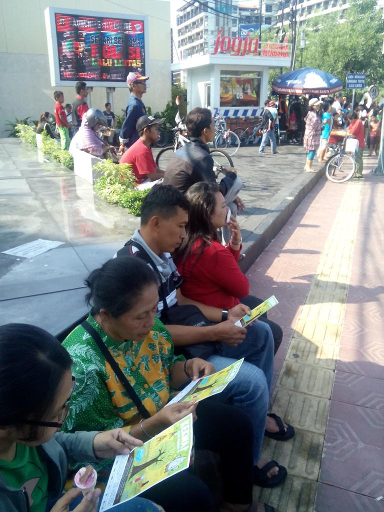 Tontonan asik nih bwt liburan <a href="/kekwashow/">Kekwa Show</a> @jogjasatucom <a href="/jogja4you/">Jogja4You</a> <a href="/infosenijogja/">Akun Terkunci</a> <a href="/pamityang2an/">PYY Qwerty Radio</a> <a href="/URC_Jogja/">Umbulharjo Rescue</a> #kekwashow