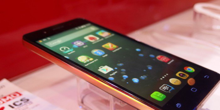 Ada 3 SMARTPHONE #retweet yang mau.. Kuis di mulai beberapa menit lagi *gambar ilustrasi