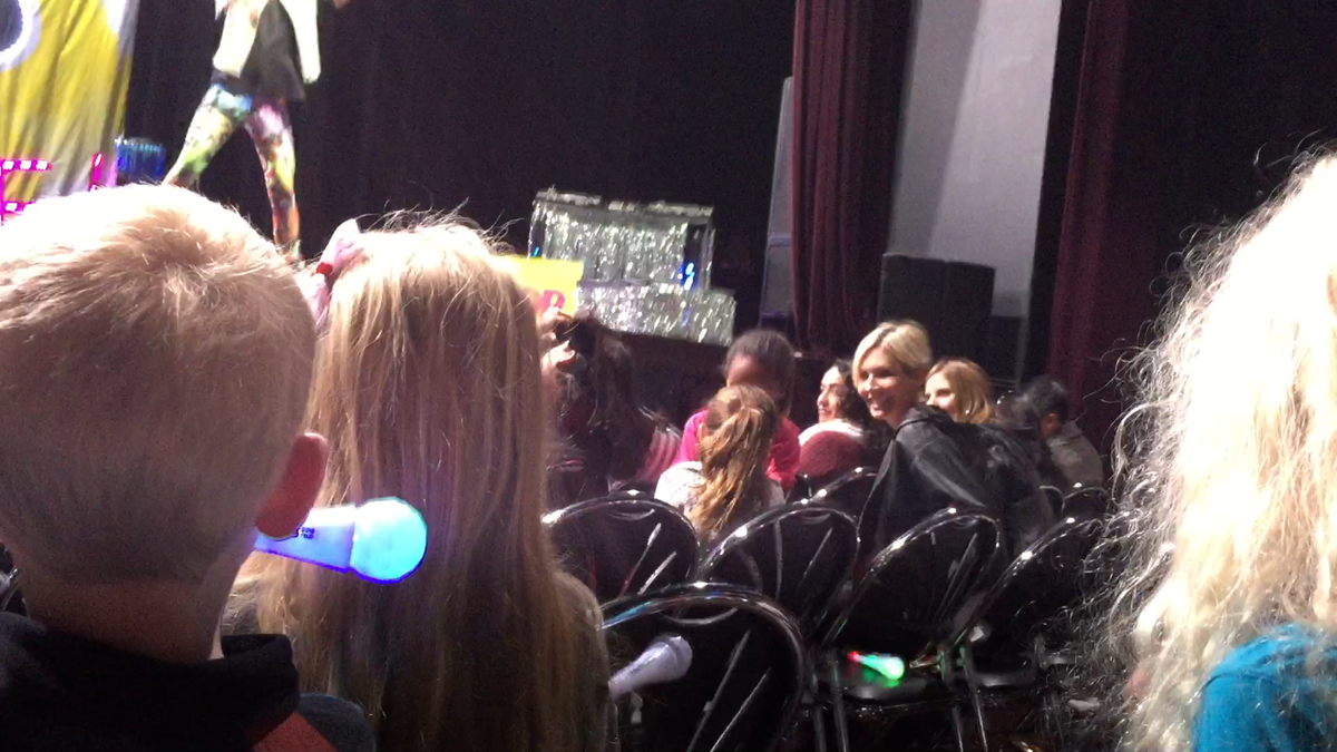 bigbenLA's tweet photo. Thank you @KTLA for the tickets to @KIDZBOP today - kids had a blast.  #KBMakeSomeNoise https://t.co/VwWpMWDGah