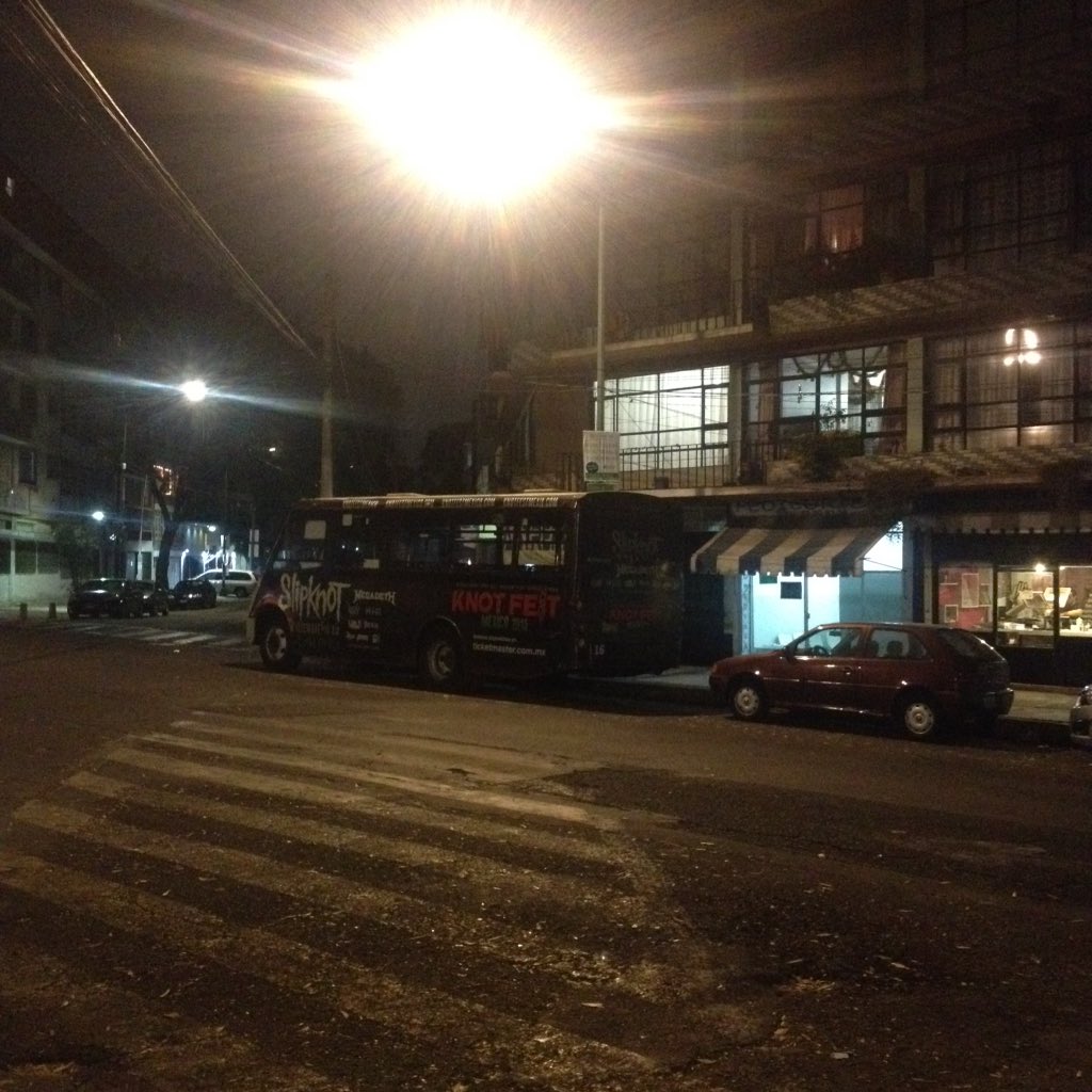 MickToro tweet picture