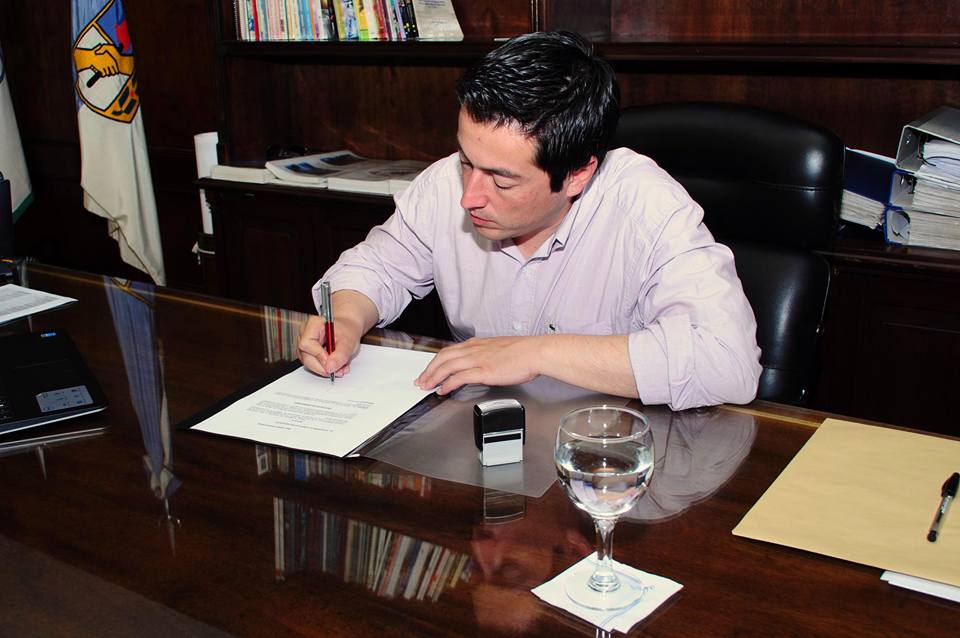 Nardini_Leo's tweet image. Este sábado por la tarde firmé el proyecto para la derogación de la tristemente conocida ordenanza del VERAZ