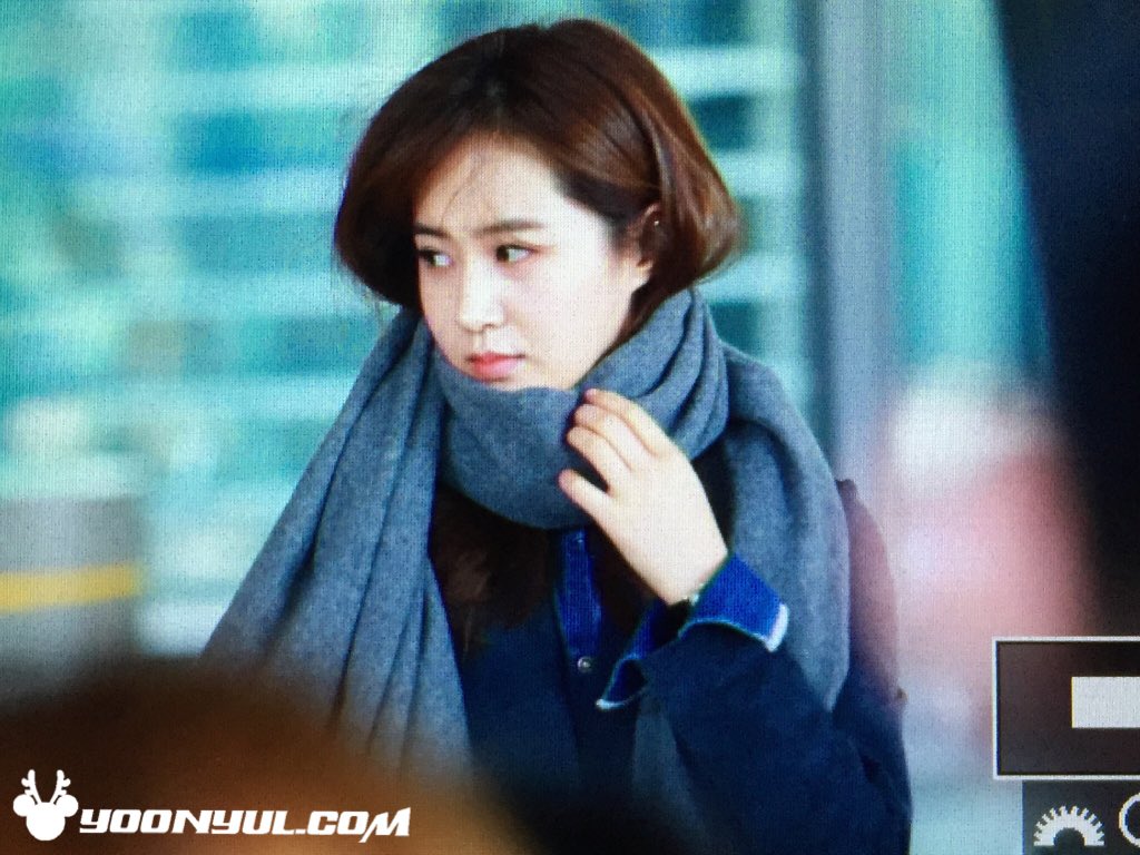 [PIC][13-12-2015]SNSD trở về Hàn Quốc vào sáng nay CWEv7OMUwAAcyac