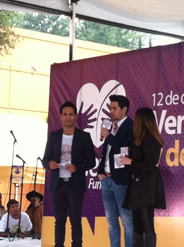 LaVidaDeUnFan's tweet photo. #SoyTestigoTeleton @EleazarGomez33 https://t.co/xessFQA5Xa