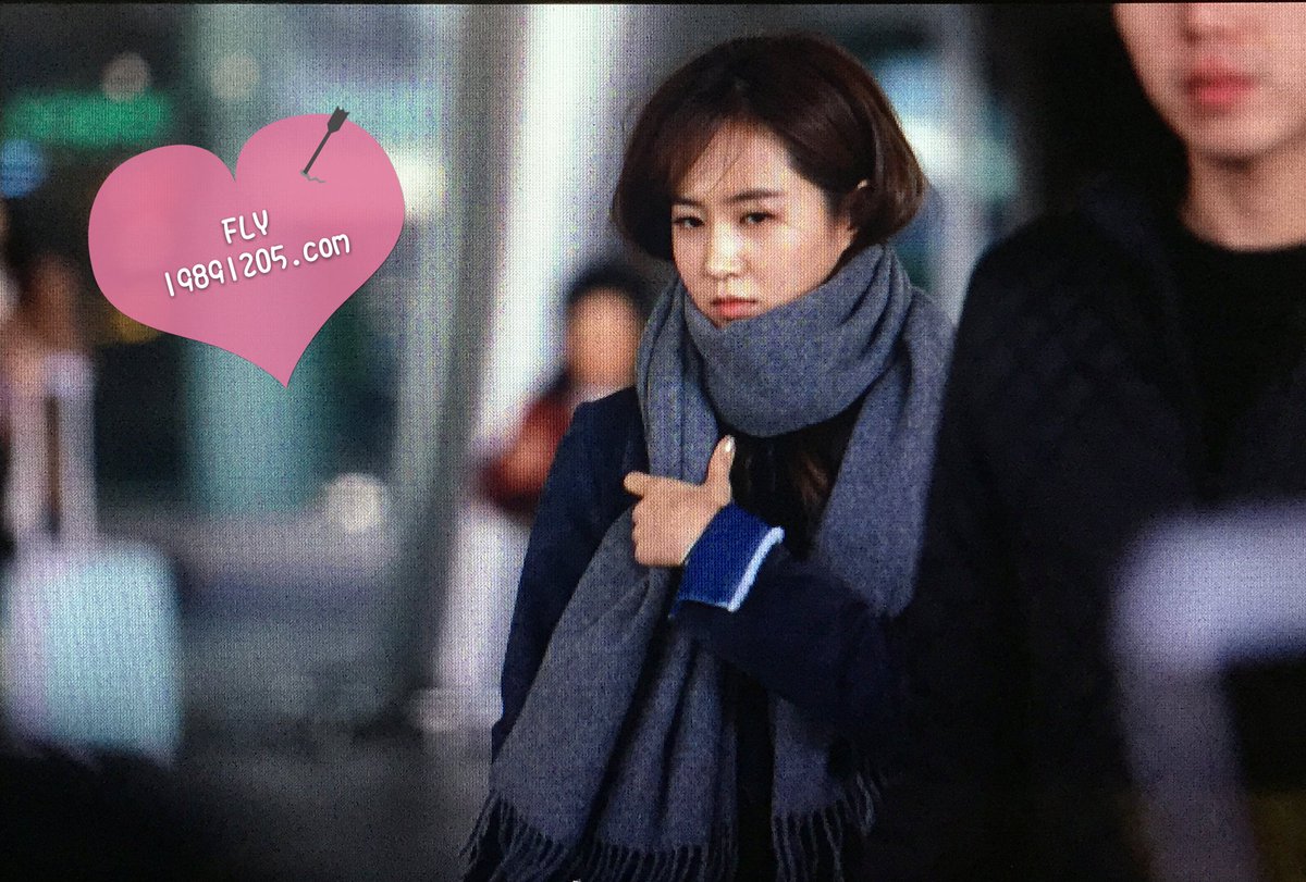 [PIC][13-12-2015]SNSD trở về Hàn Quốc vào sáng nay CWEyD71UYAI8APa