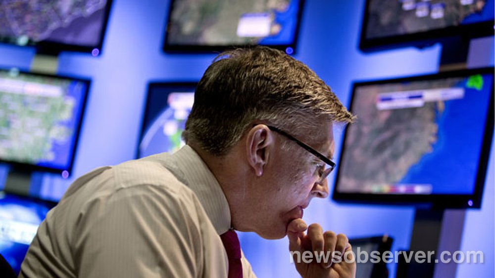 clowenst's tweet photo. #meteorologist @gbfishel for @WRAL discusses #globalwarming #raleigh @newsobserver https://t.co/eqO1yF6Zdq https://t.co/Is5Z9gX4v0