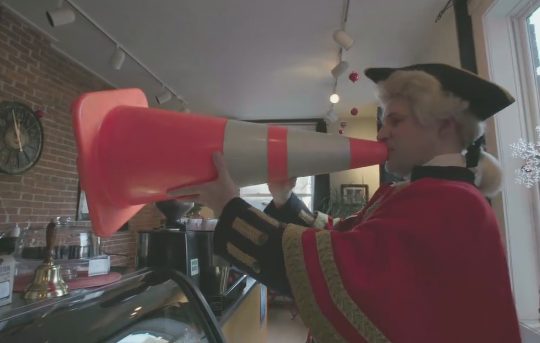 globalhalifax's tweet photo. WATCH: Still got Christmas shopping to do? #HfxPylonClub thinks you should shop downtown https://t.co/pNI3rCqbtD https://t.co/jqPQhbsHJb