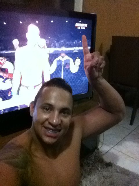 PH_MMA's tweet photo. #AldoReinoCombate vamos juntos com @canalCombate https://t.co/DC3qVyv8jm