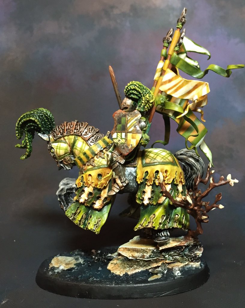 kelfrei's tweet photo. Green Knight, clean up, mud, water effects, and so much more to do but he is in one piece! #ageofsigmar #warhammer https://t.co/2Uwe0GH3OY