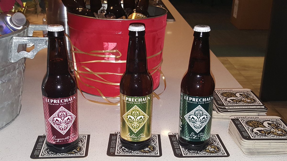 Our cider center is set! Big thanks to <a href="/LeprechaunCider/">Leprechaun Cider Co.</a> <a href="/SkyHouseRO/">SkyHouse River Oaks Apartments</a> #HolidayHope  what's your favorite #cider