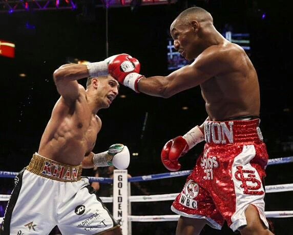 Raja07Mns's tweet photo. 1year ago today @AmirKingKhan outclassed Alexander... @SHOsports @MGMGrand ...2016 will be BIGGER 👊 #teamkhan #speed https://t.co/4Huk6DpJee