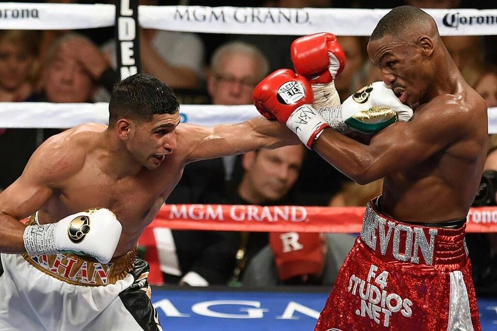 Raja07Mns's tweet photo. 1year ago today @AmirKingKhan outclassed Alexander... @SHOsports @MGMGrand ...2016 will be BIGGER 👊 #teamkhan #speed https://t.co/4Huk6DpJee