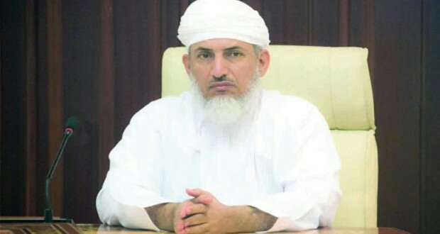 Oman_events's tweet photo. وزير الأوقاف والشئون الدينية يكرم الفائزين في مسابقة السلطان قابوس للقرآن الكريم الـخامسة والعشرين غداً

#الوطن https://t.co/4QQGrjYfKQ