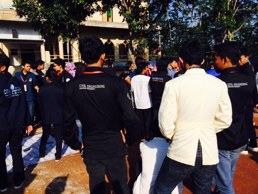 Maen game bersama  <a href="/FKMTSIJateng/">FKMTSI JATENG</a>