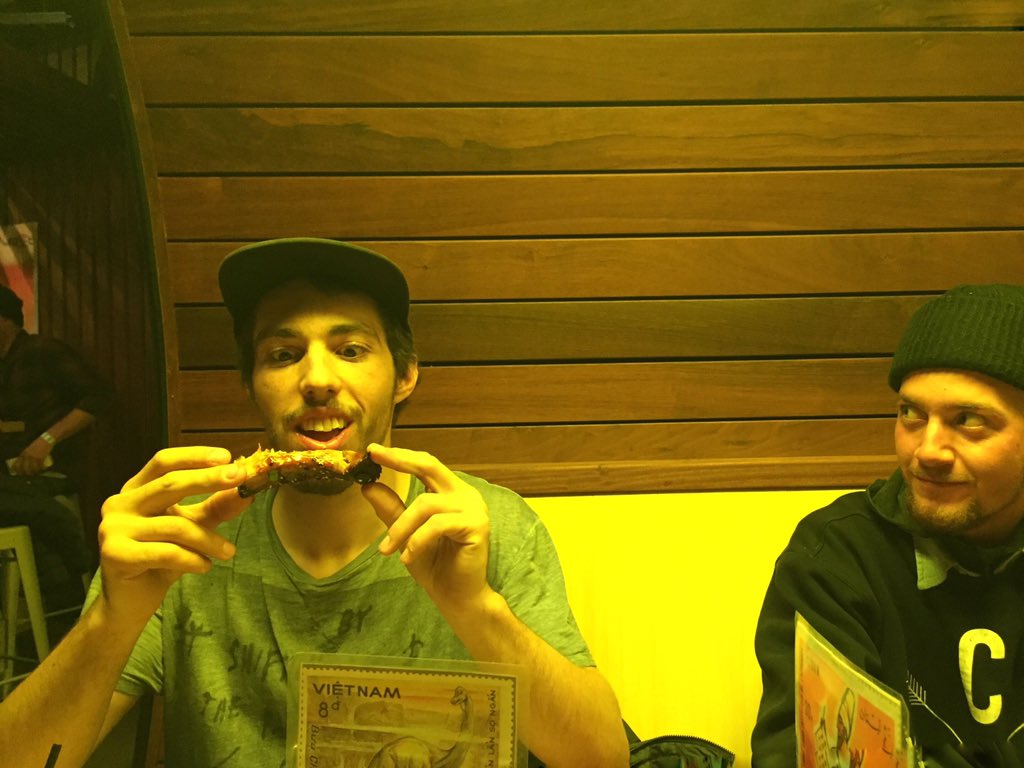 SnowboardMag's tweet photo. Happy Birthday, Gray!
#warpwave #warprib https://t.co/JWNbUzGDWi