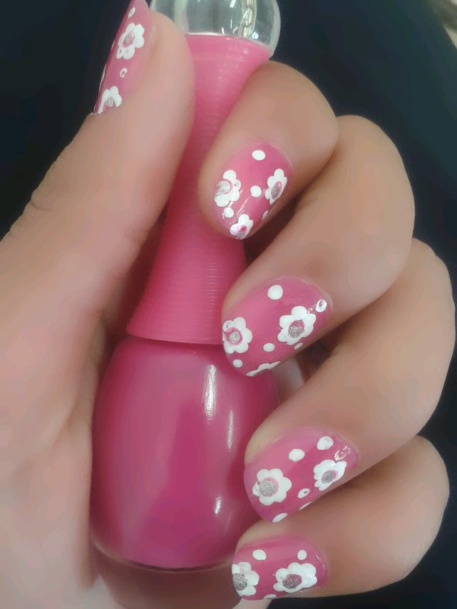 Meralmeya's tweet photo. My nails are done ...
Time to #study_university https://t.co/rcWIElEV0s
