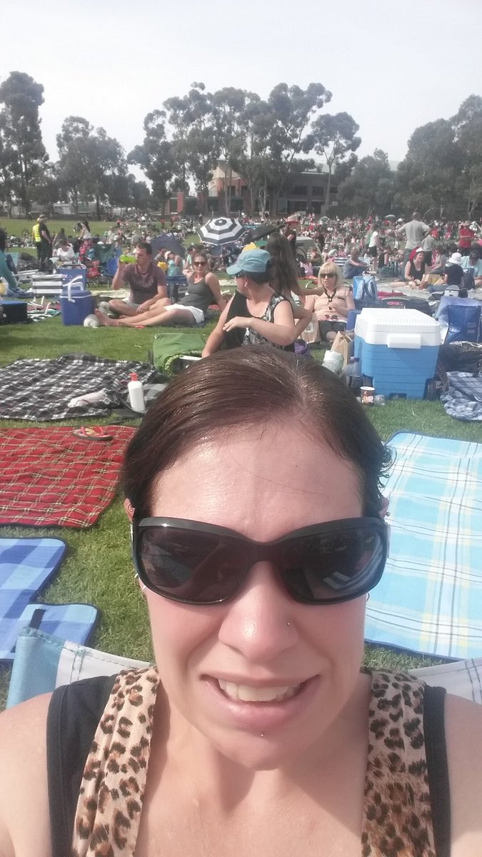 leashaNkurt's tweet photo. Lucky I got here early!!! @TTGCouncil #civicparkcarols https://t.co/yvY9dpCaCg