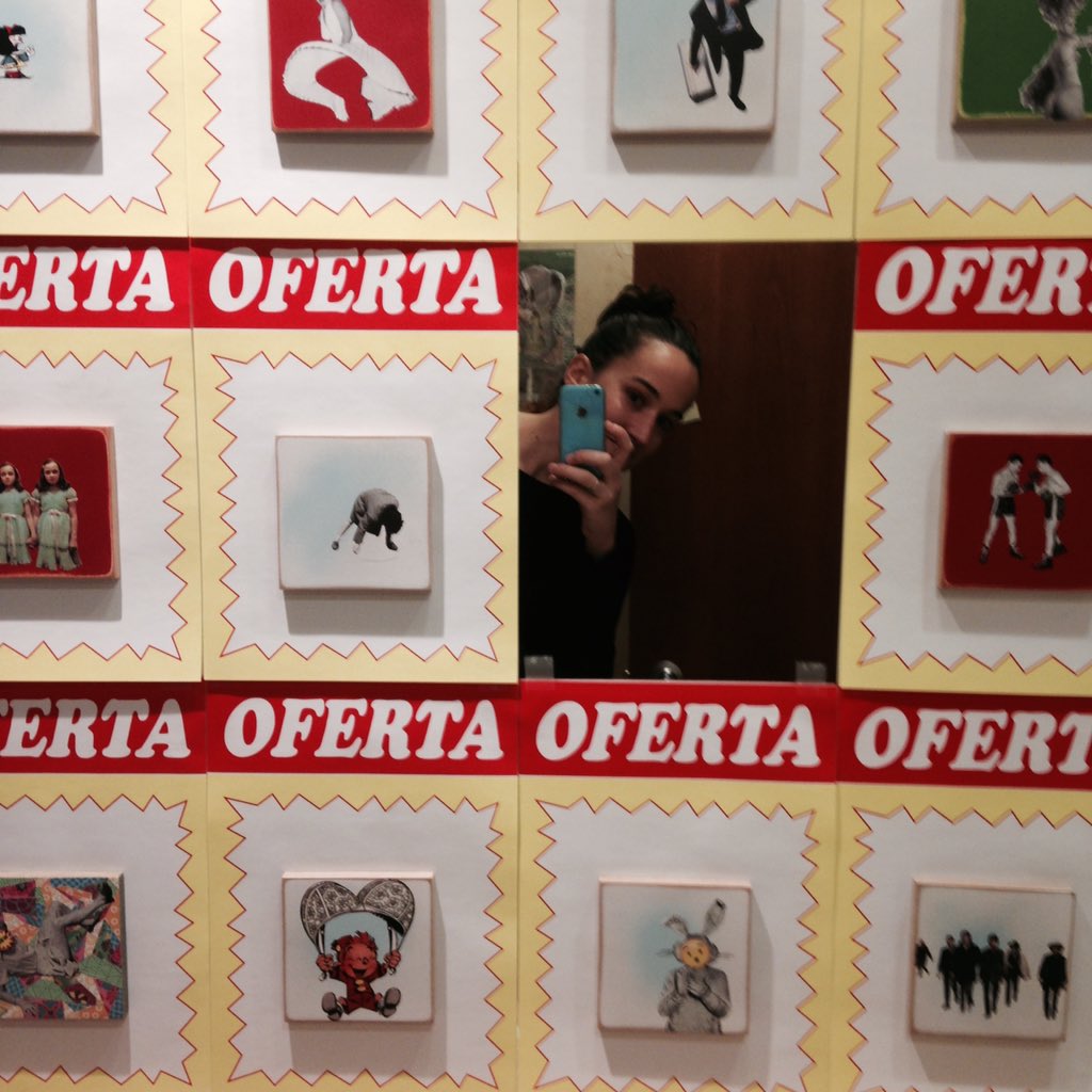 mycharmschool's tweet photo. Genial la propuesta #Selfiecless de @laatomicacrea en @PleaseArt #Salamanca #artRoom @DomusArtium2002 https://t.co/GKWeqZ0yVL