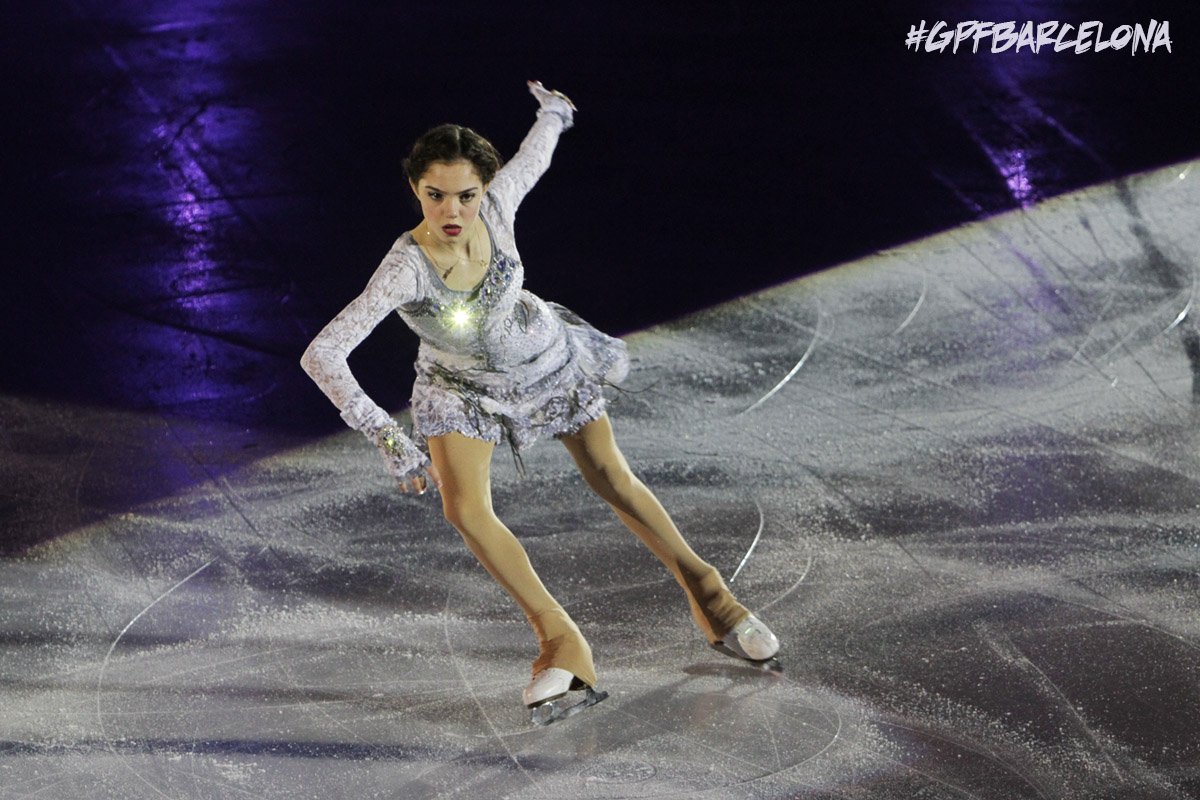Hello Russia Evgenia Medvedeva 掲載！