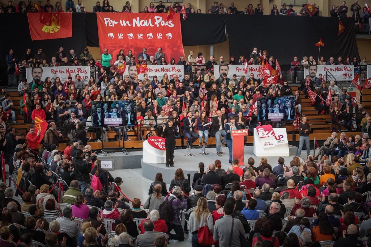 agarzon's tweet photo. Espectacular Valencia. Miles de personas en el acto de campaña. ¡Emocionados! https://t.co/Ws7rv82Ubb