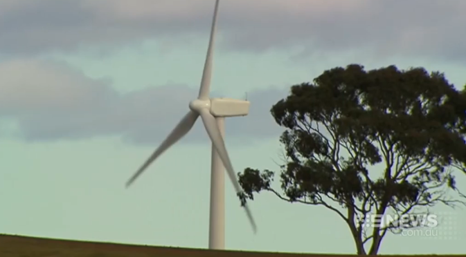9NewsAUS's tweet photo. PM @TurnbullMalcolm lifts ban on funding wind power with public money. @RoryMcClaren9 https://t.co/MOvoTBsIWM #9News https://t.co/TIlSddJMRQ