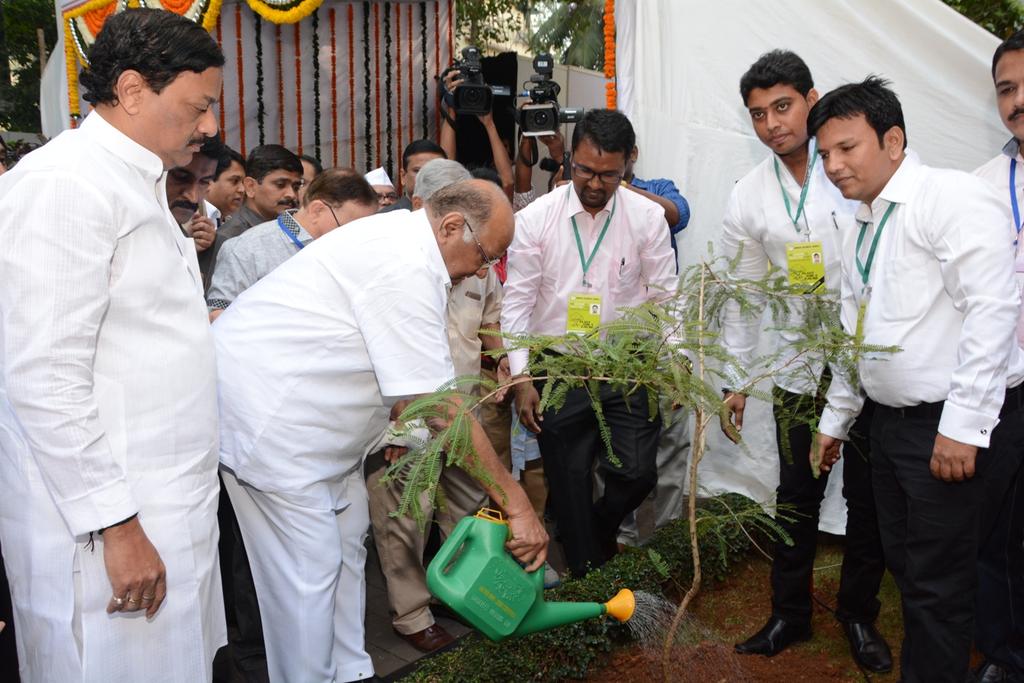 GGI_PlantTrees's tweet photo. Hon.Shri Sharad Chandraji Pawar Saheb planted a Tree initiated by Green Global India. #amrutmahotsav #happybirthday https://t.co/IiczrPJyxj