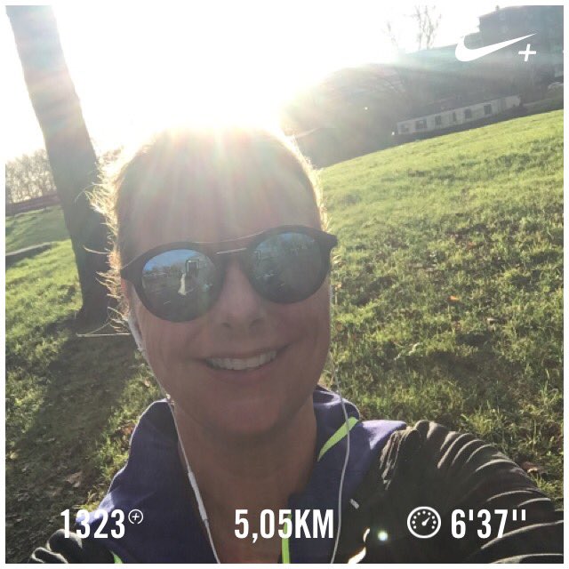 Ik vind het een schouderklopje waard. #ikdienietgeborenisomtesporten