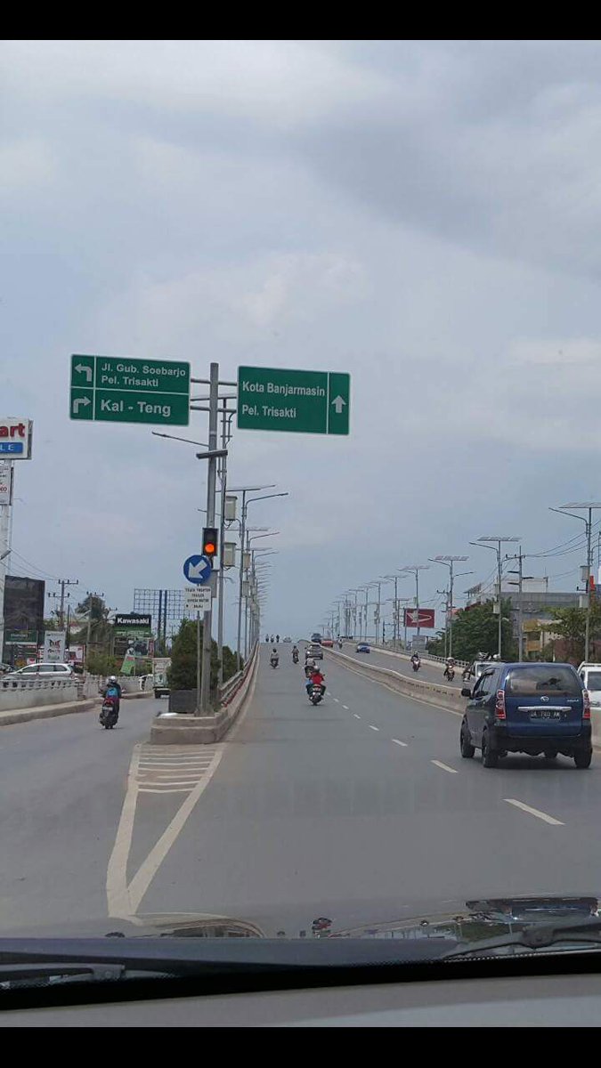 BasitBasid's tweet image. Perbaikan jalan sudah selesai