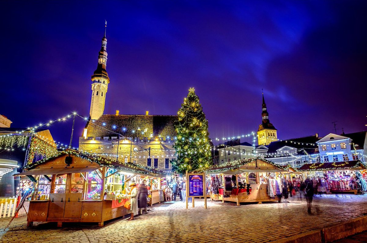 Ратушная площадь в Таллине 2016!
#Eesti #Estonia #Эстония #Tallinn #Таллинн #EstonianLife #visitestonia