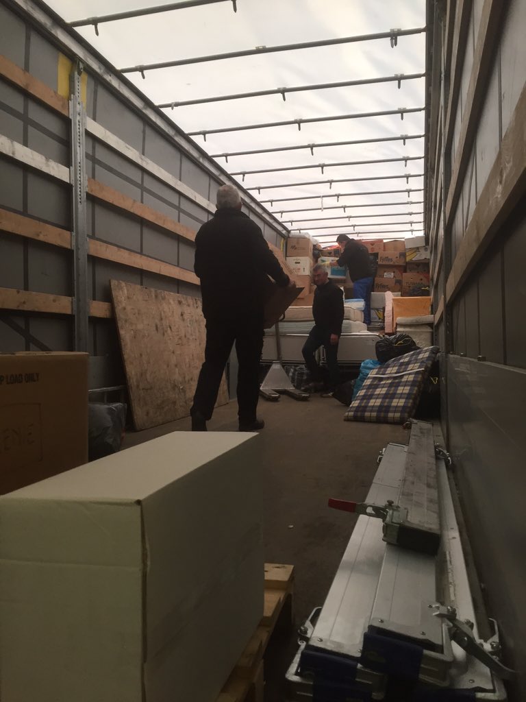 Met een goed gevoel weer een transport onderweg naar Babadag. Komt alles mooi voor de kerst aan.