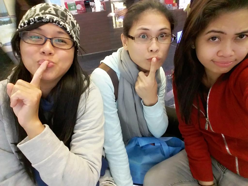 DelimaRonalie's tweet photo. Sundate with this bullies😂😂 https://t.co/LA7JlPvJwI