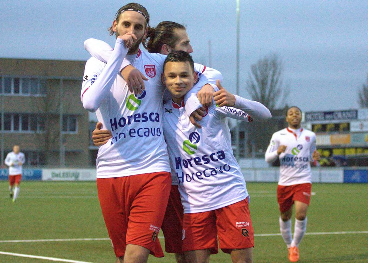 m.voetbalopzaterdag.com/nieuws.cfm?nid…
<a href="/vvnoordwijk/">vv Noordwijk</a>  <a href="/LDsport/">LD Sport</a> 
foto: prachtgebaar medespelers nav geboorte zoontje Martijn Le Conge