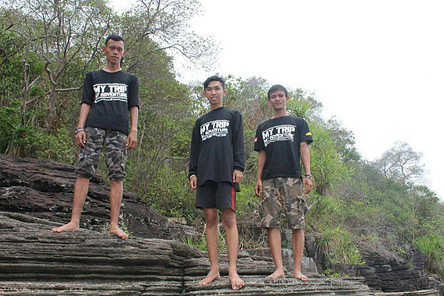 MTMA_LAMSEL's tweet photo. Ayok kesini bg @david8js @marshallsastra @myTrip_myAdvntr di Batu Lapis. Kita mandi laut &amp; liat sunset bareng-bareng https://t.co/53HoEFyaNu