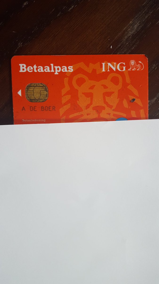82september's tweet photo. @verlorenopurk Gevonden: betaalpas https://t.co/0dX6NtDx6u