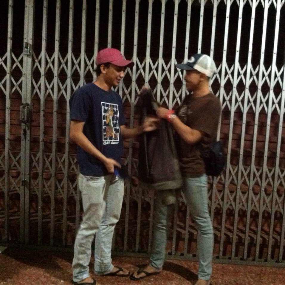 akhirnya koordinator baru JSC, selamat Bayu semoga amanah untuk setahun ke depan😄 (kiri bayu, kanan nazar)